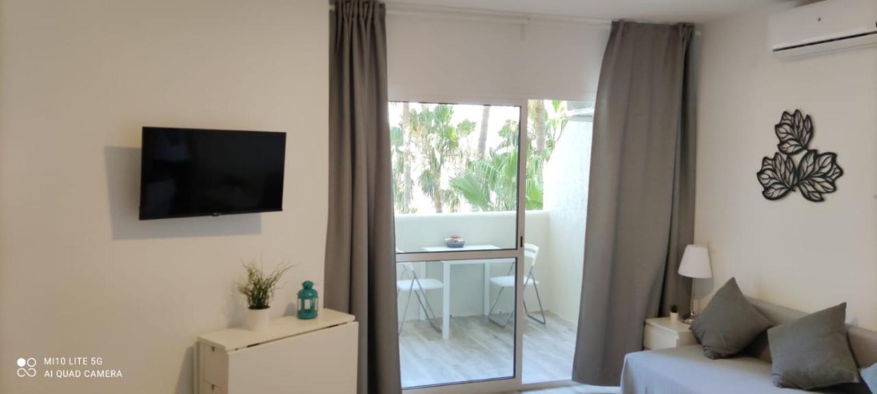 Estudio En Benalbeach, Vistas Mar, Primera Linea Playa Benalmádena Exterior foto